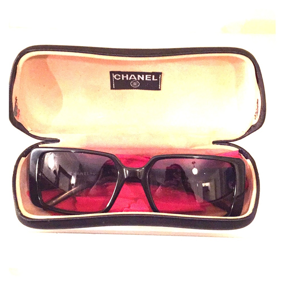 CHANEL Black Vintage Sunglasses